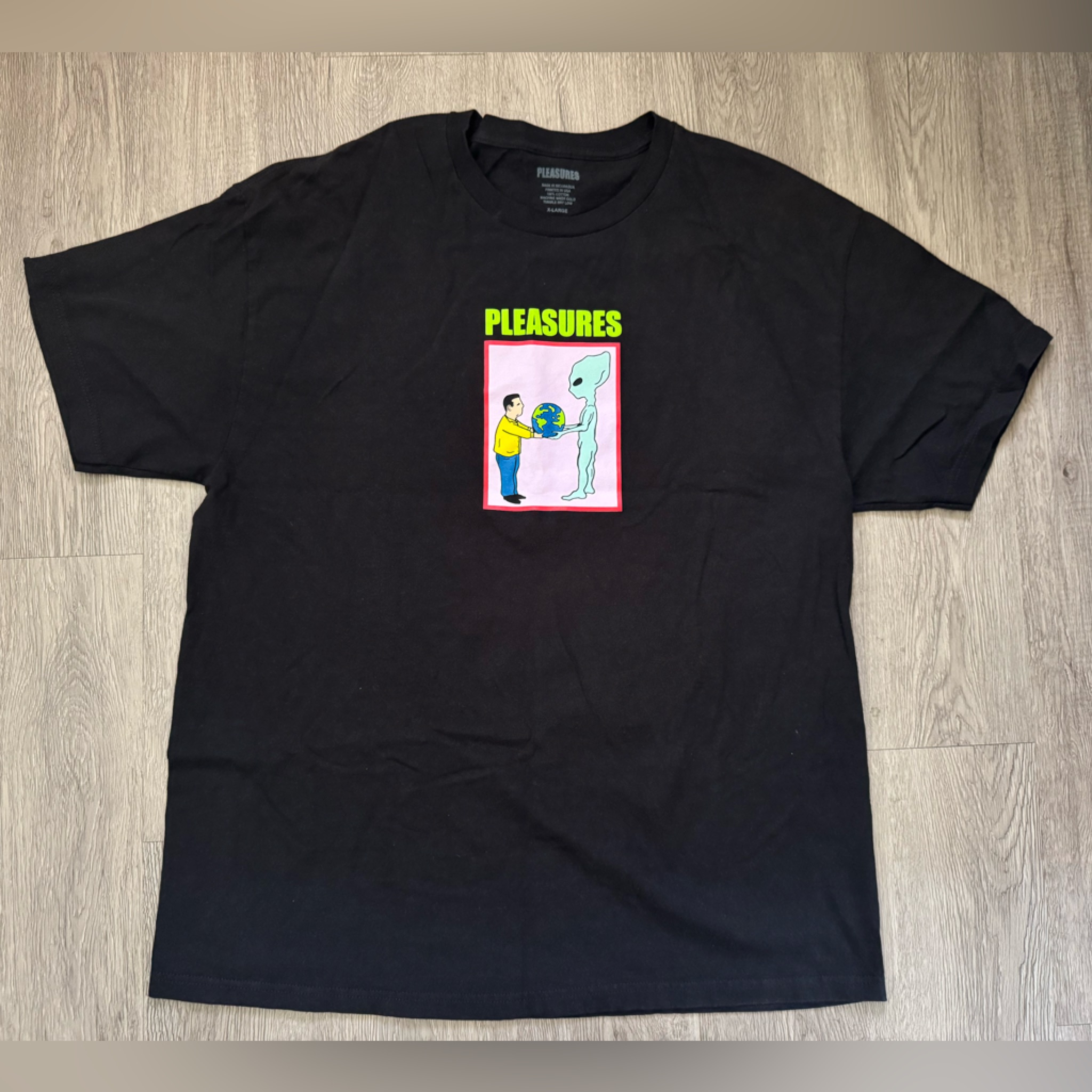 Black Graphic Tee  Short Sleeve